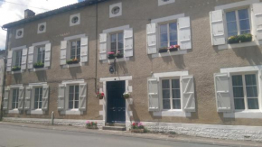 Hotels in Champagne-Mouton